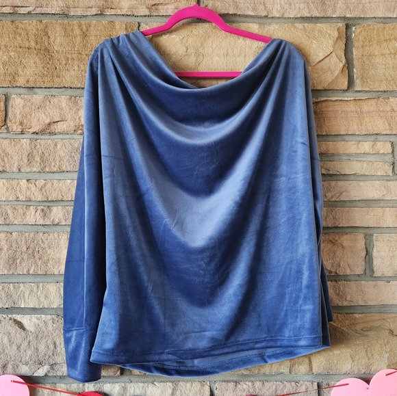 NWT Lilly Pulitzer Sheera Velour Top - Picture 5 of 5